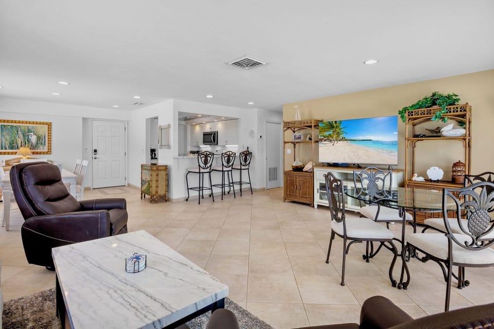 Jamaica Royale 801 by Tropical Sands Accommodations