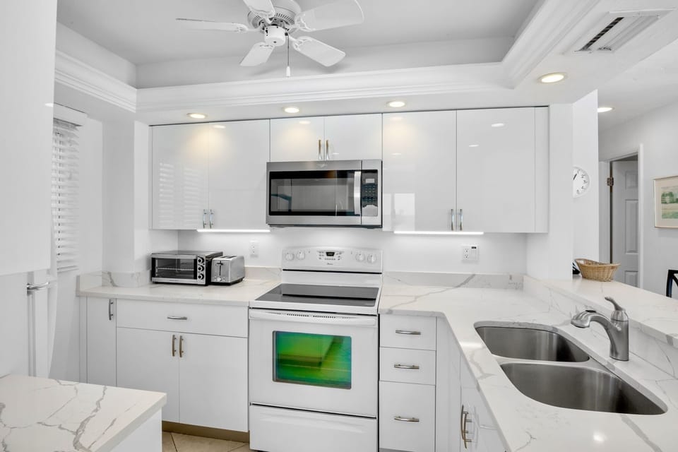 Jamaica Royale 801 by Tropical Sands Accommodations
