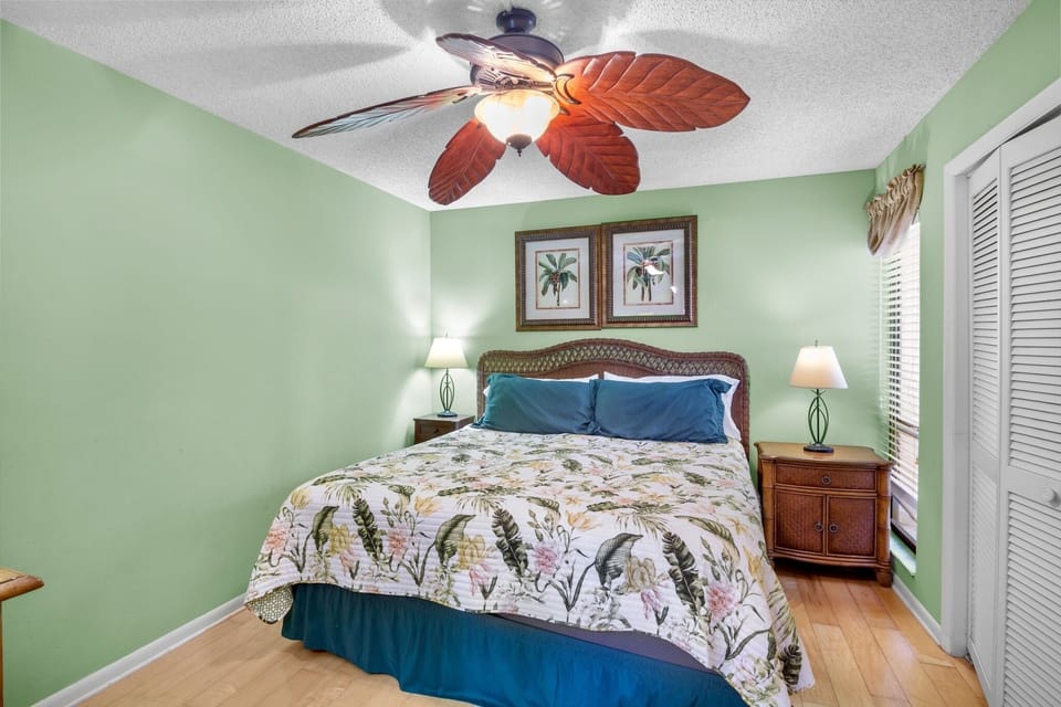 Midnight Cove II 213F