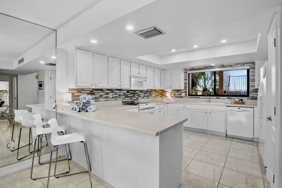 Midnight Cove II Unit 931C