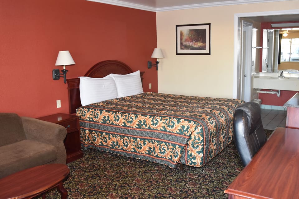 Iron/ironing board (on request), WiFi (free), bed sheets