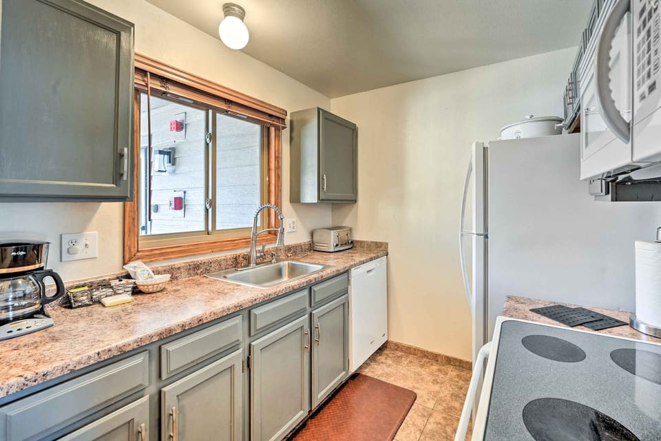 Kitchen | Cooking Basics Supplied