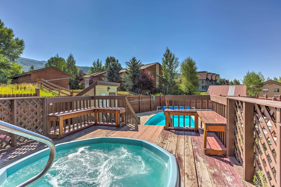 Shadow Run Condominiums | Community Amenities