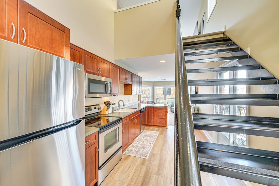 Kitchen | Cooking Basics | Complimentary Spices | Blender | Toaster | 1st Floor