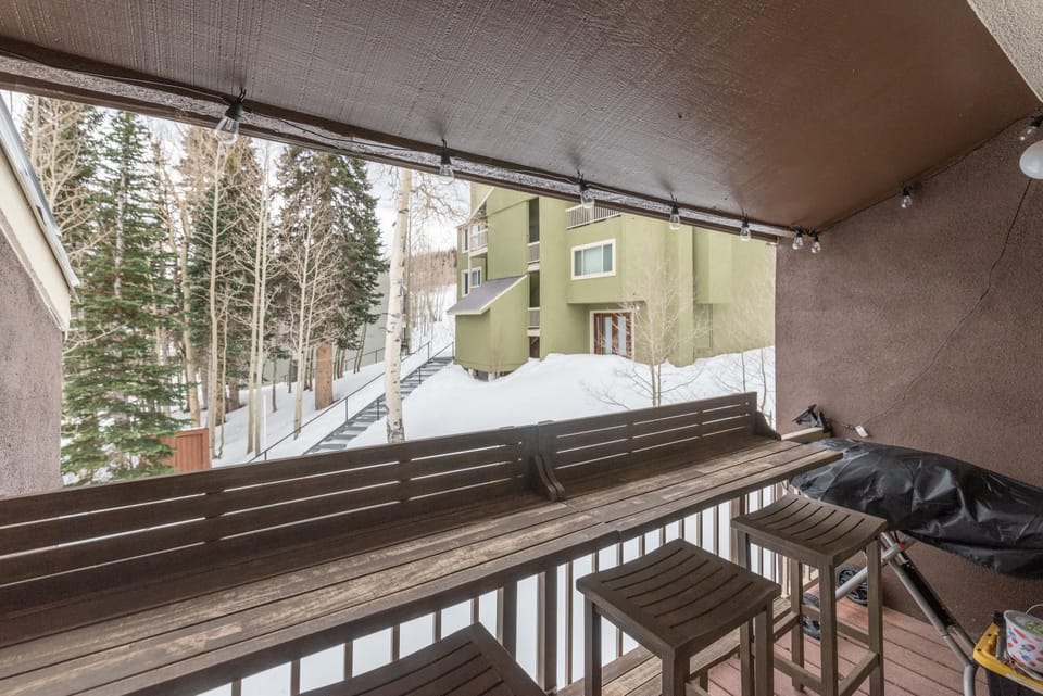 Private Deck