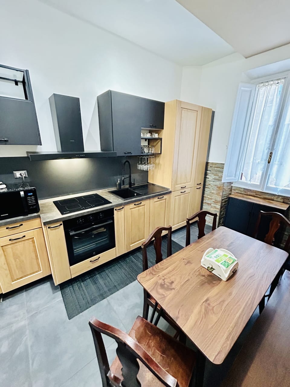 Private kitchen