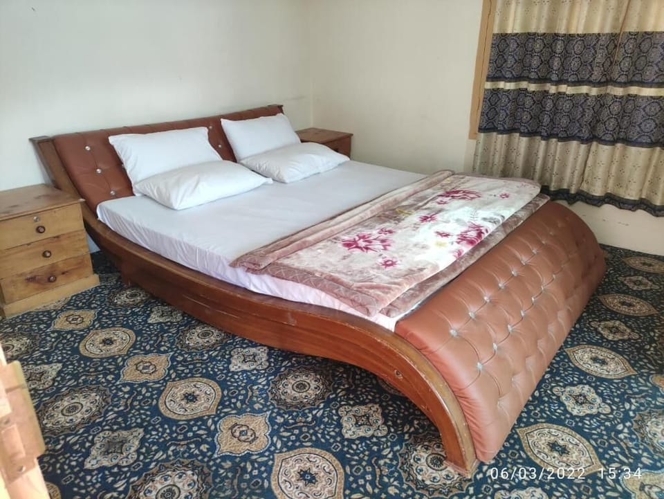 Standard Double Room | WiFi (free)