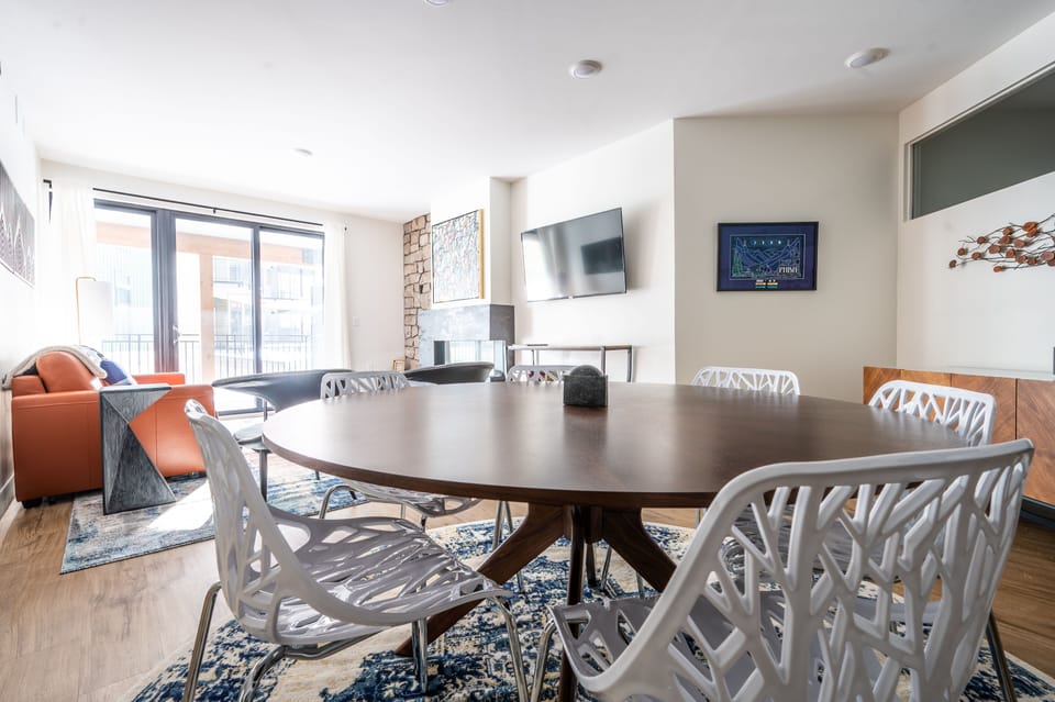 Dining table that seats 5
