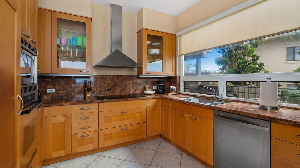 Kapalua Bay Villas #20G2 - Fully Equipped Kitchen - Parrish Maui