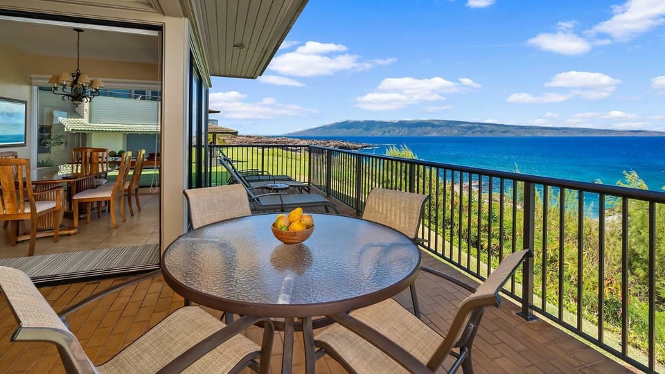 Kapalua Bay Villas #21G2 - Ocean View Dining & Lounging Lanai - Parrish Maui
