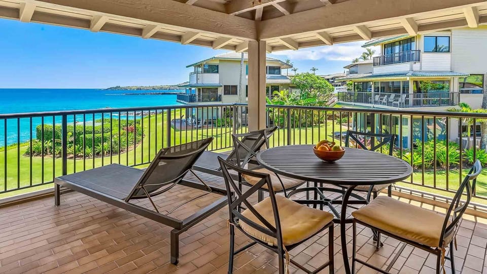Kapalua Bay Villas #29B2 - Ocean View Covered Dining Lanai - Parrish Maui