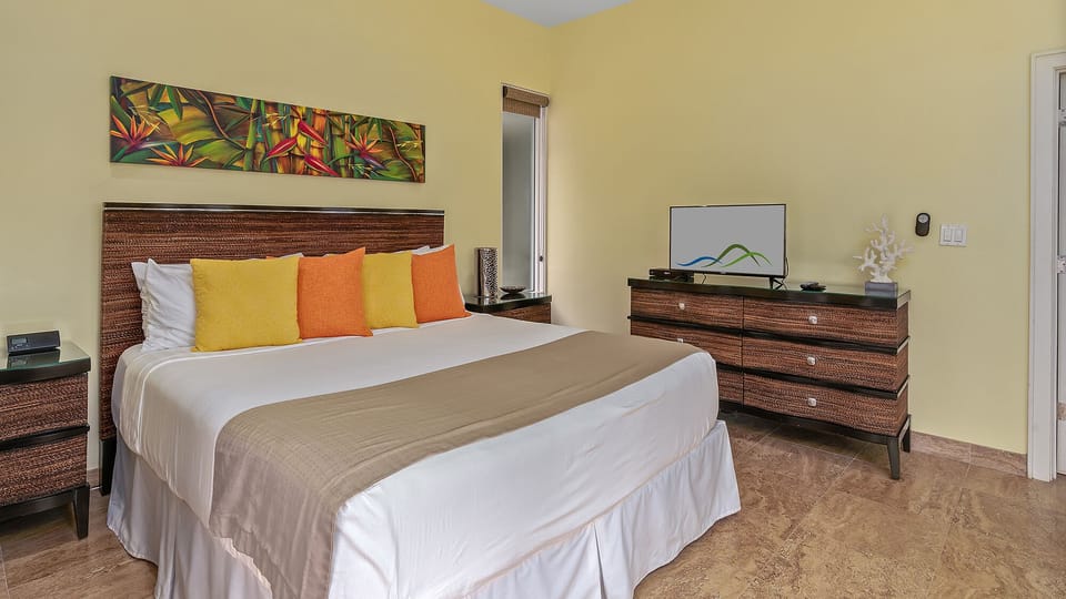 Kapalua Bay Villas #30B1 - Master Bedroom Suite - Parrish Maui