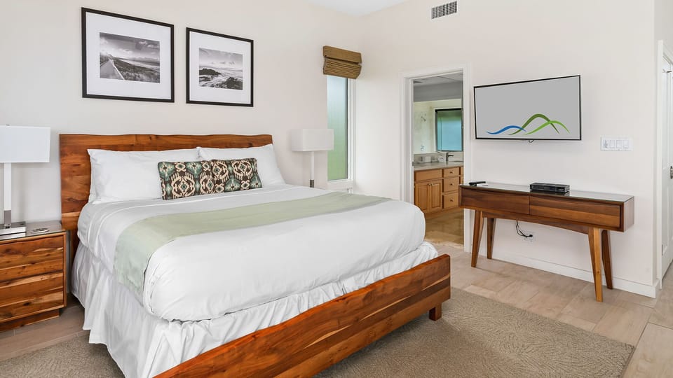 Kapalua Bay Villas #30B3 - Master Bedroom Suite - Parrish Maui