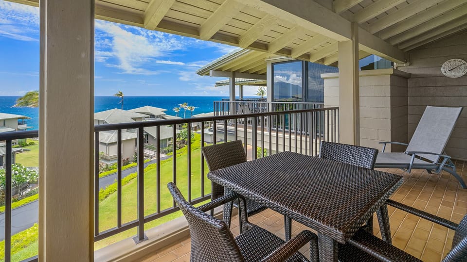 Kapalua Bay Villas #31B1 - Ocean View Covered Dining Lanai - Parrish Maui