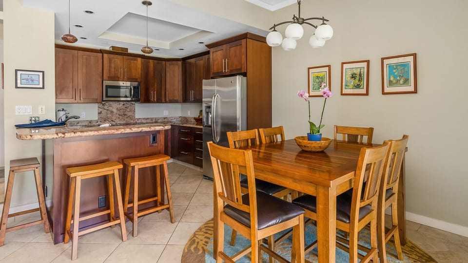 Kapalua Golf Villas #15P78 - Dining Room & Kitchen - Parrish Maui