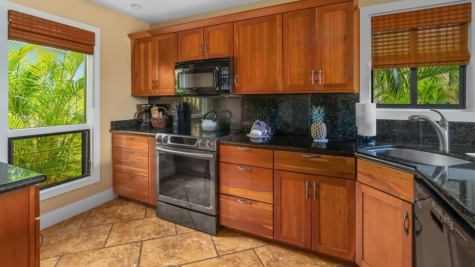 Kapalua Ridge Villas #1511 - Fully Equipped Kitchen - Parrish Maui