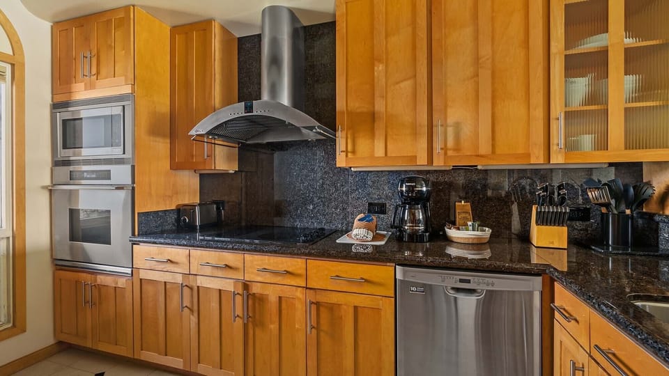 Kapalua Ridge Villas #2322 - Fully Equipped Kitchen - Parrish Maui