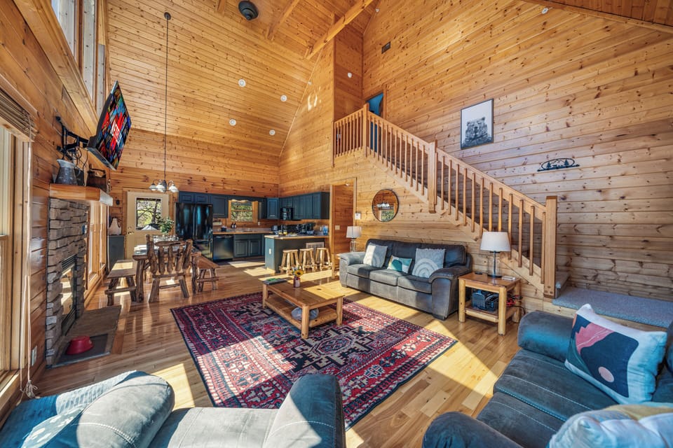 Living room with Cathedral ceiling & Mountains views!