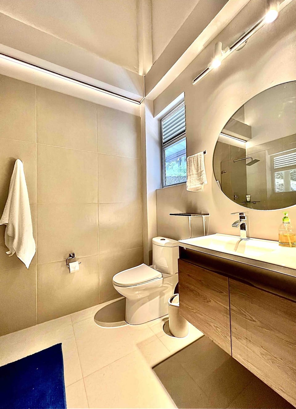 Luxury Cottage (EcoCasa en el Aire) | In-room safe, desk, iron/ironing board, free WiFi