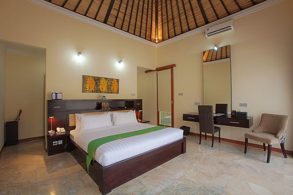 Premium bedding, minibar, in-room safe, free WiFi