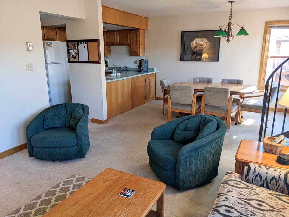 Living/Dining Room