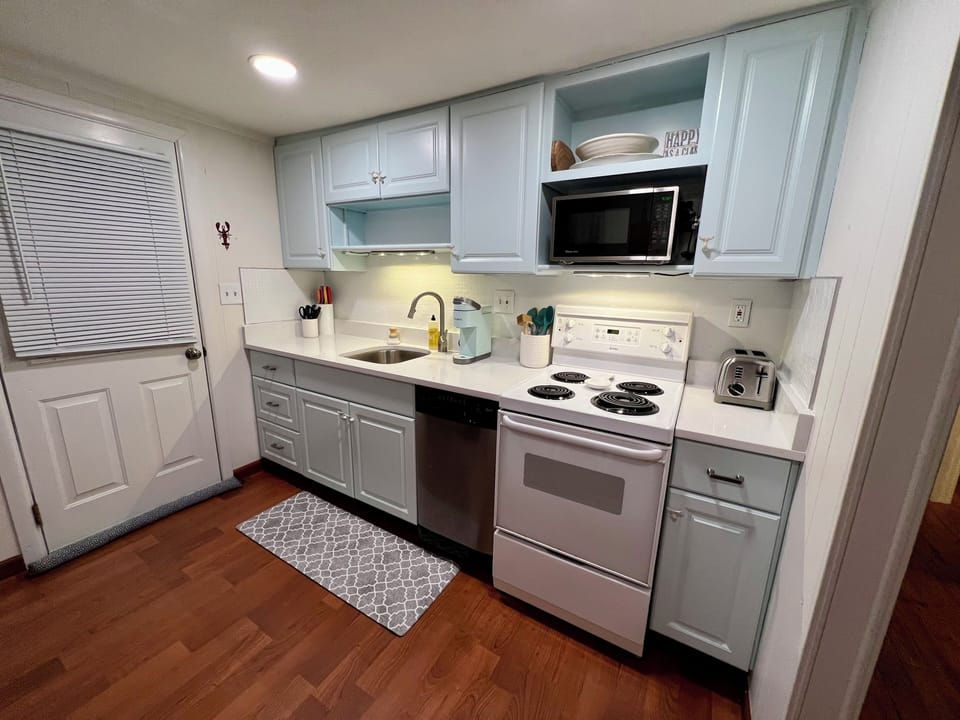 Newly refreshed kitchen for 2025!