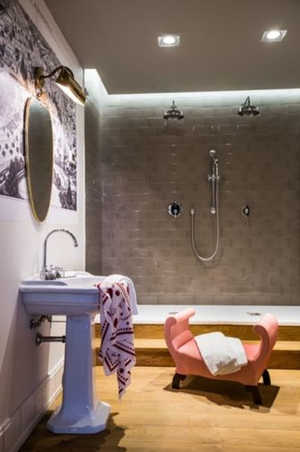 Shower, free toiletries, hair dryer, bathrobes