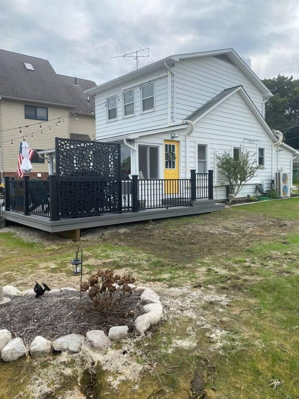 Cottage exterior - great deck area