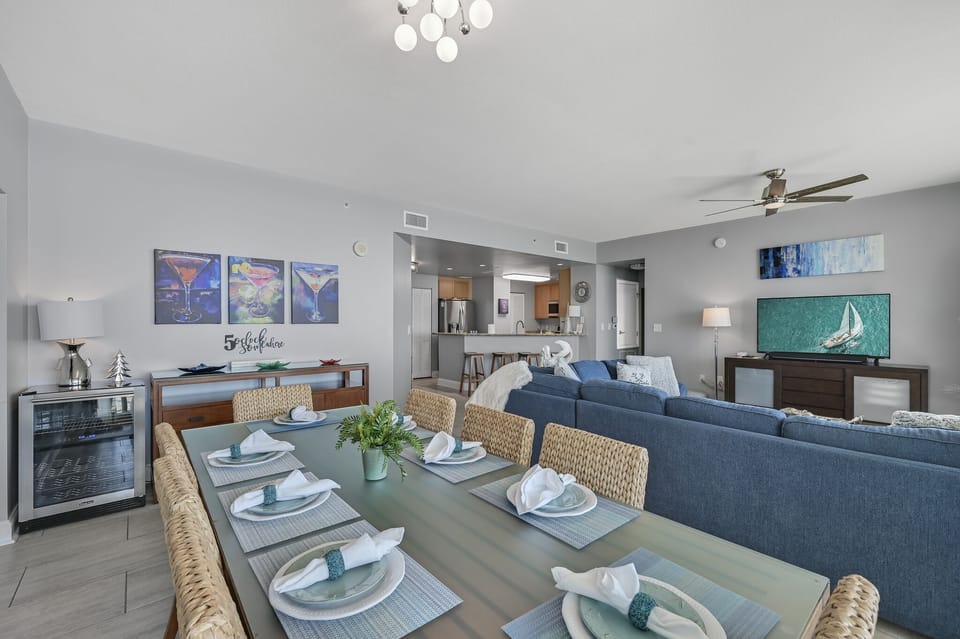 Gulf Front Dining + Wine Bar/Fridge
