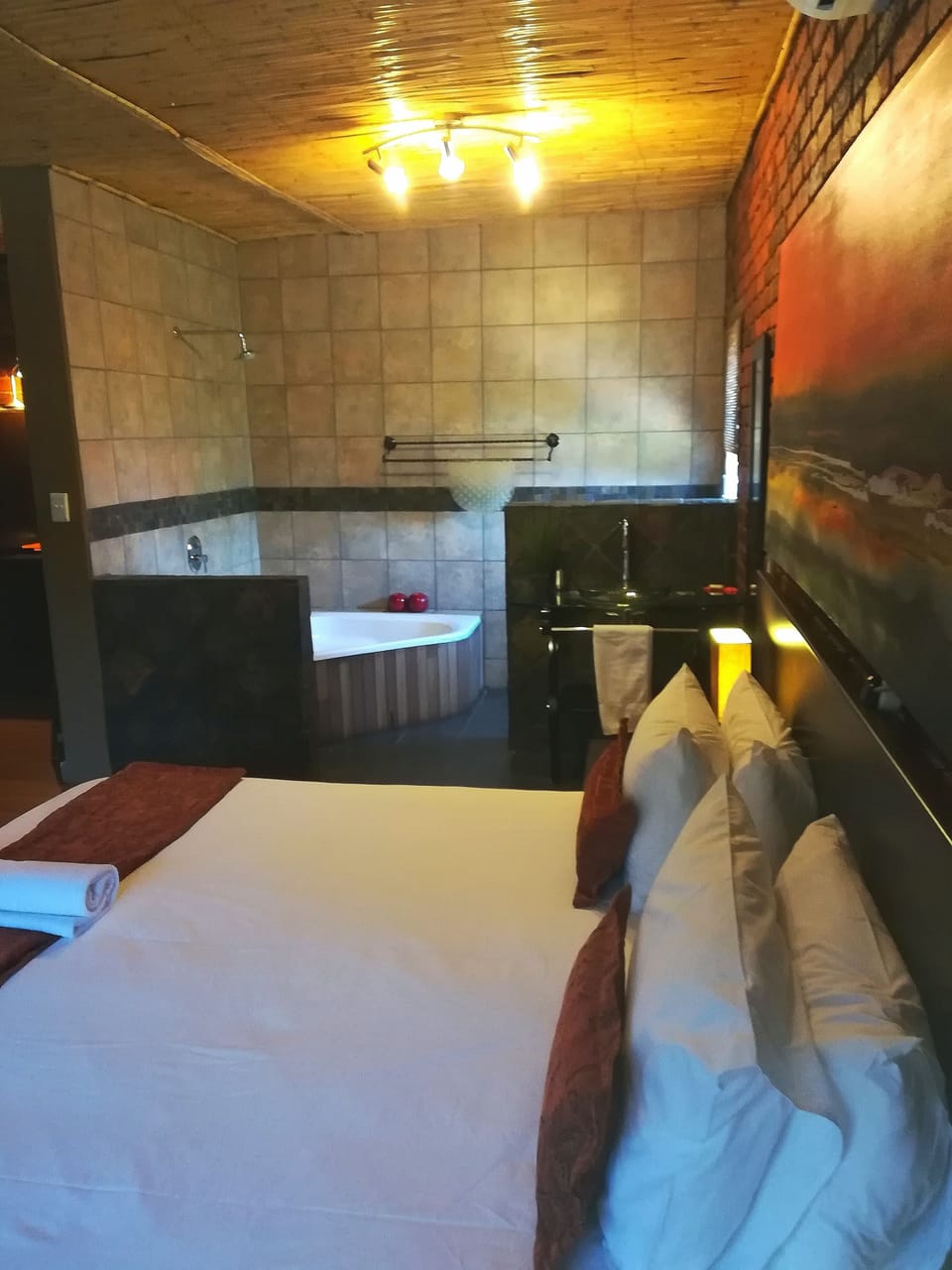 Luxury suite 1st Floor open plan bath. | View from room