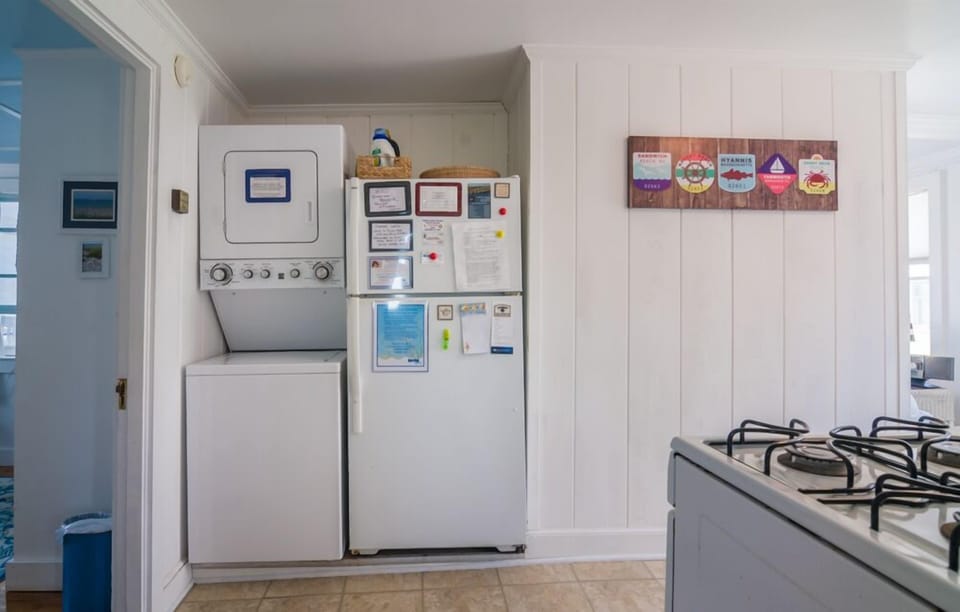 Washer/Dryer - 219 North Shore Boulevard - Beach Life