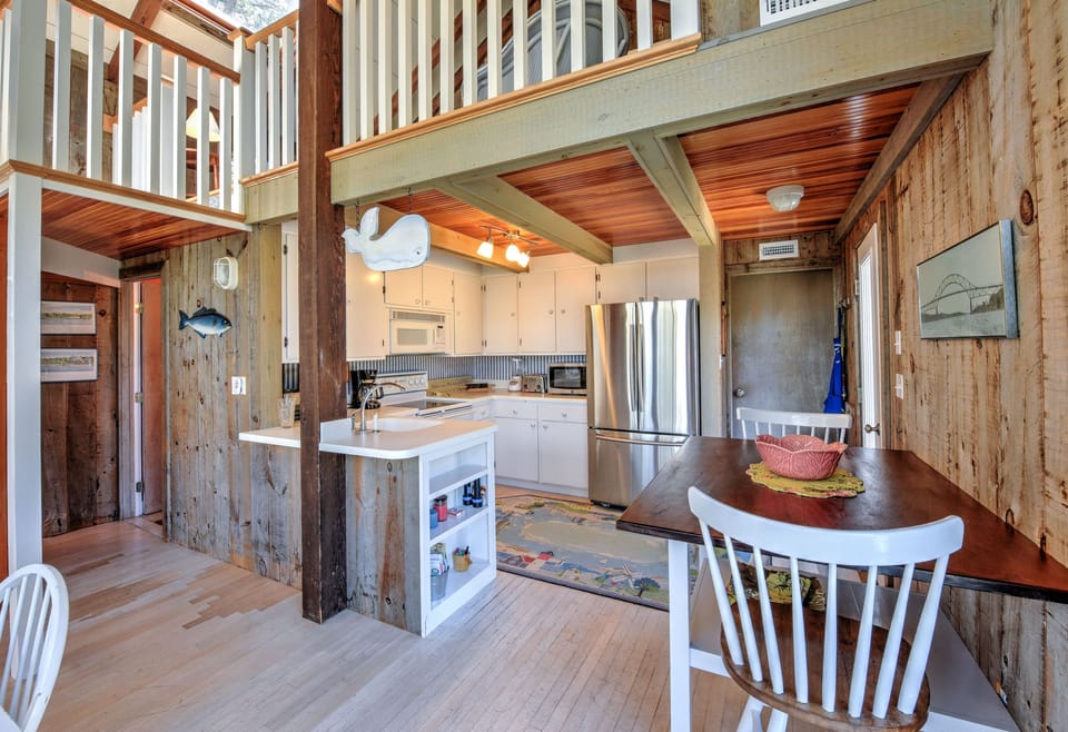 Kitchen/Dining Area.