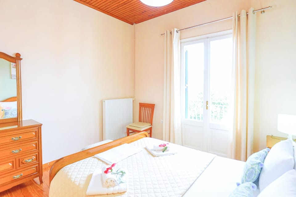 House, Smoking | 2 bedrooms