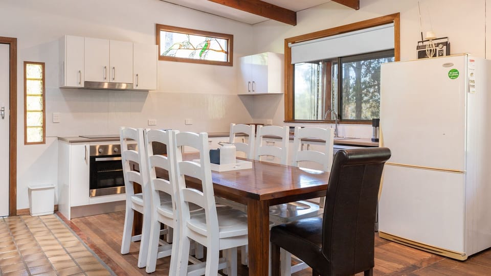 Dining & Kitchen