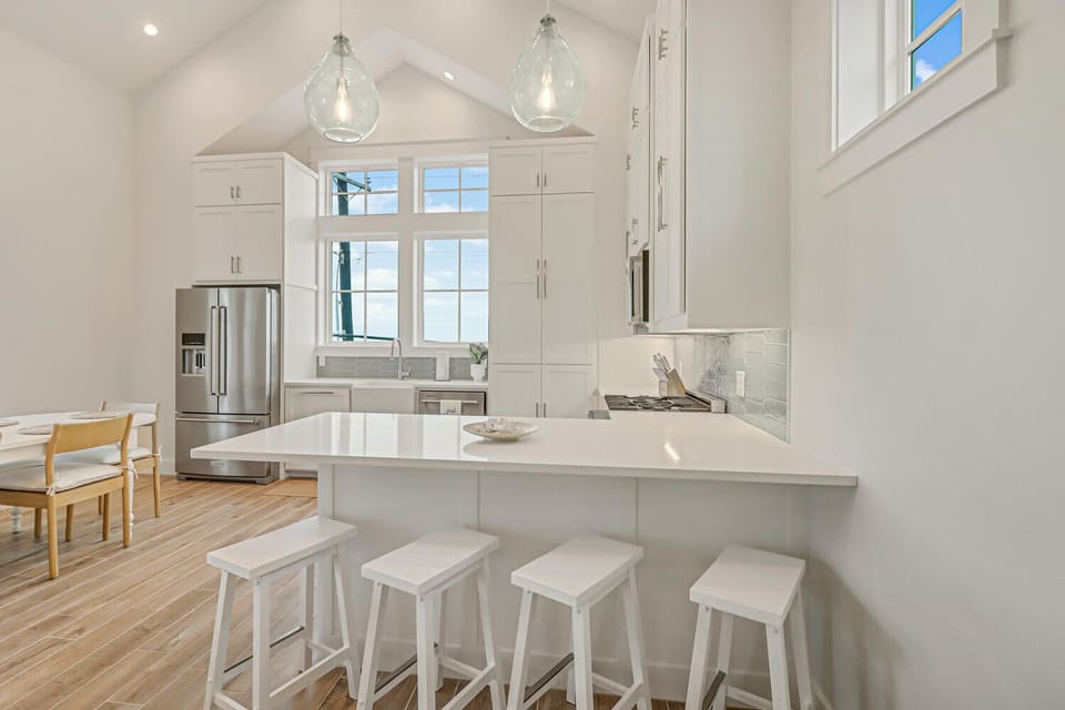 Kitchen, 2nd Floor