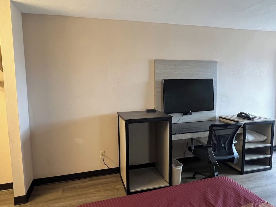 In-room safe, desk, laptop workspace, iron/ironing board