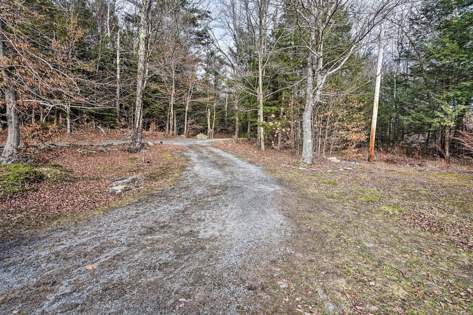 Parking | Driveway (4 Vehicles)
