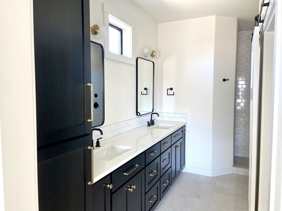 Walk in closet to the right, walk in shower straight back.