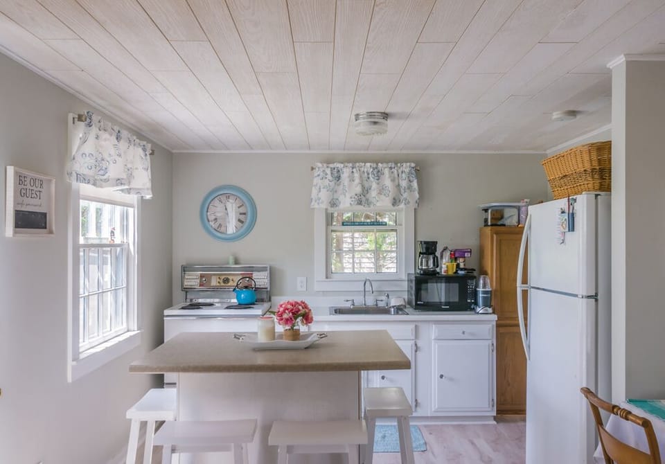Kitchen- 34 North Shore Boulevard Extension