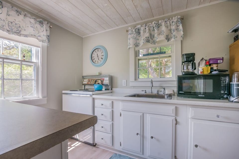 Kitchen- 34 North Shore Boulevard Extension