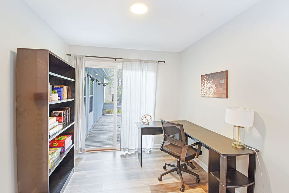 Smaller peach office