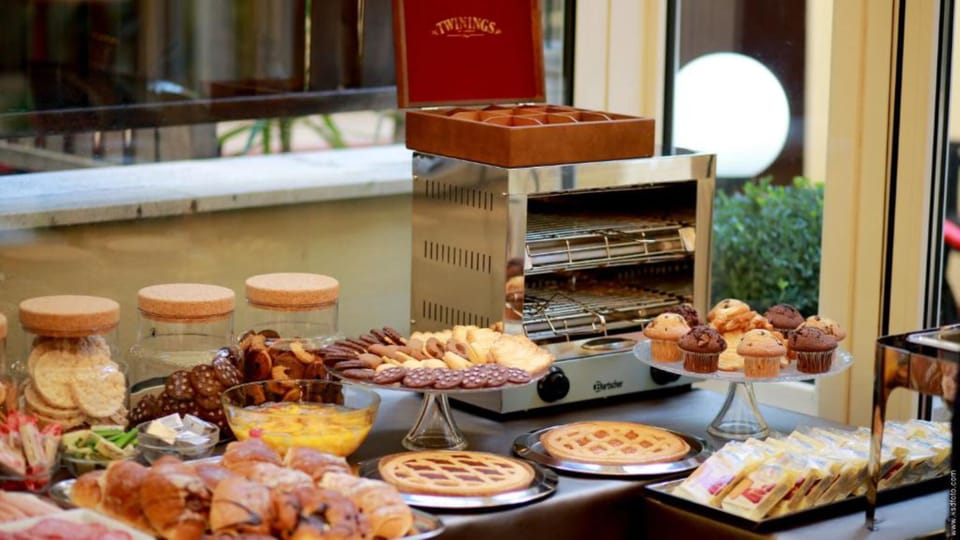 Daily continental breakfast for a fee