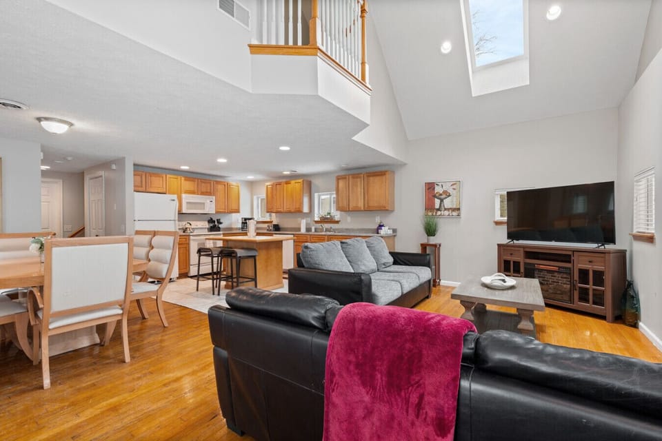 Open floor plan in the main living area