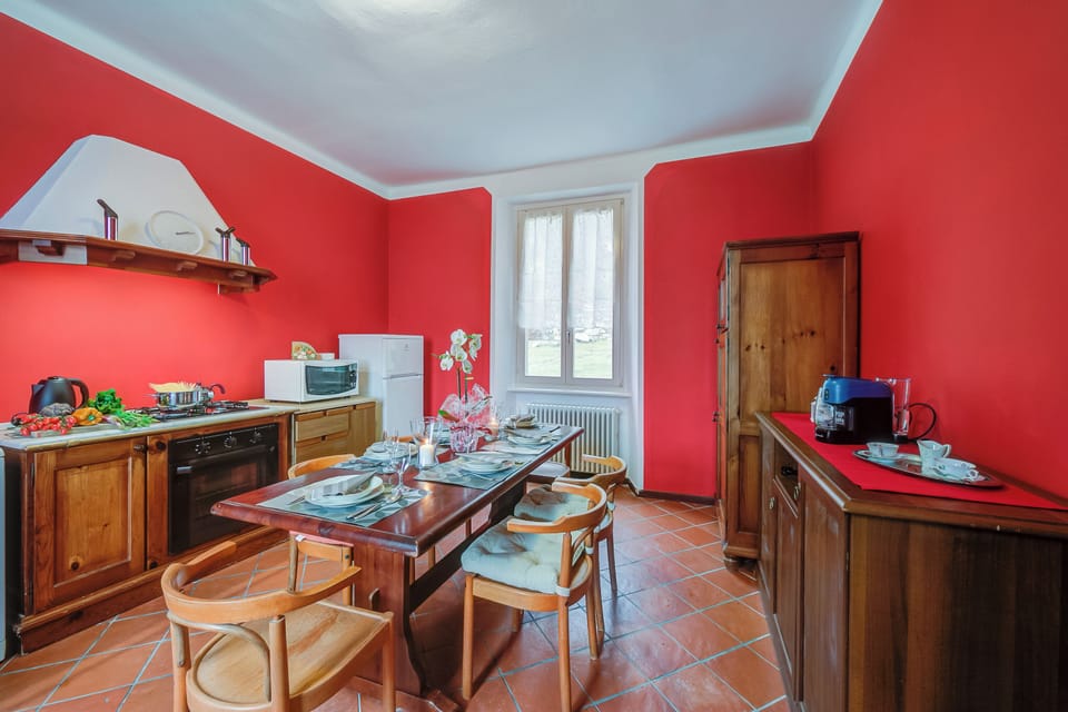 Family House, 2 Bedrooms, Balcony, Mountainside (Mila Bike with wi-fi) | Dining