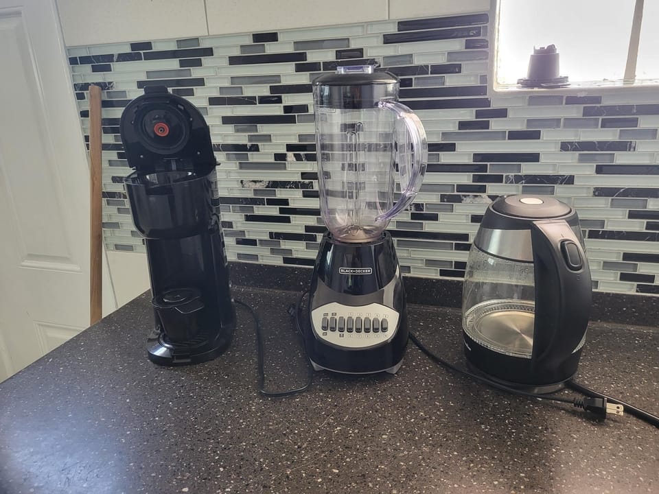 Kitchen small appliances