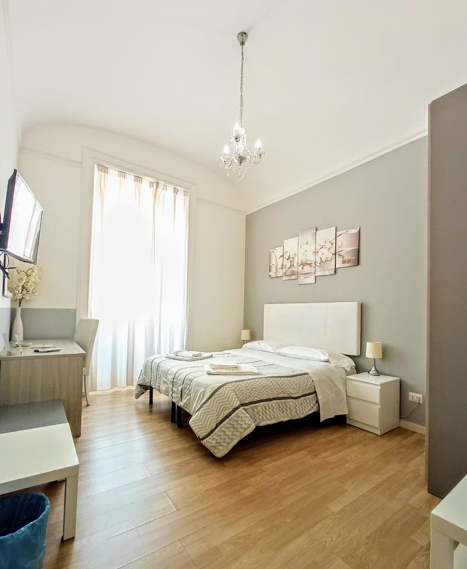Deluxe Double or Twin Room | Minibar, individually furnished, desk, laptop workspace