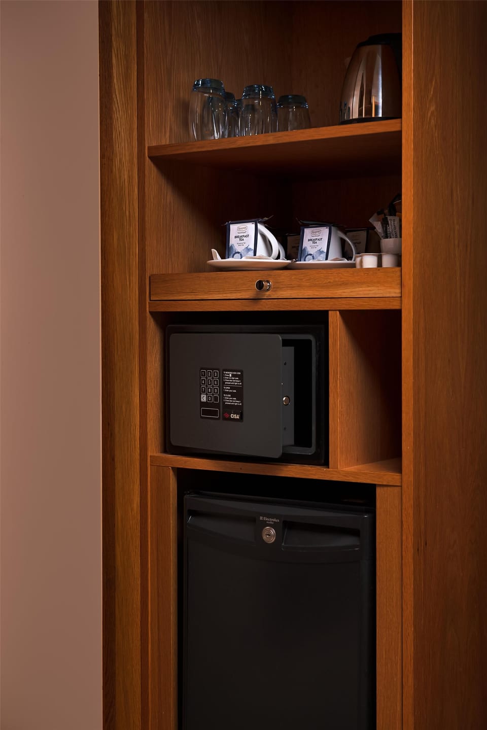 Family Room, Garden View | Room amenity