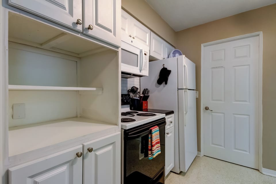 Open shelves for storage