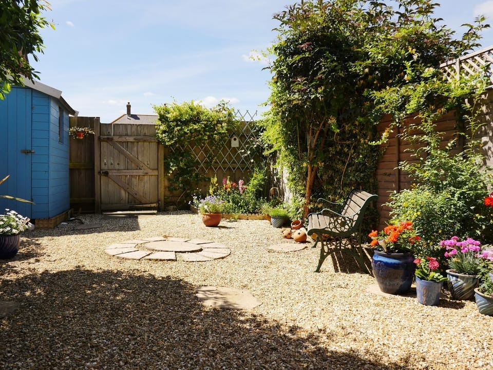 Cottage | Property grounds