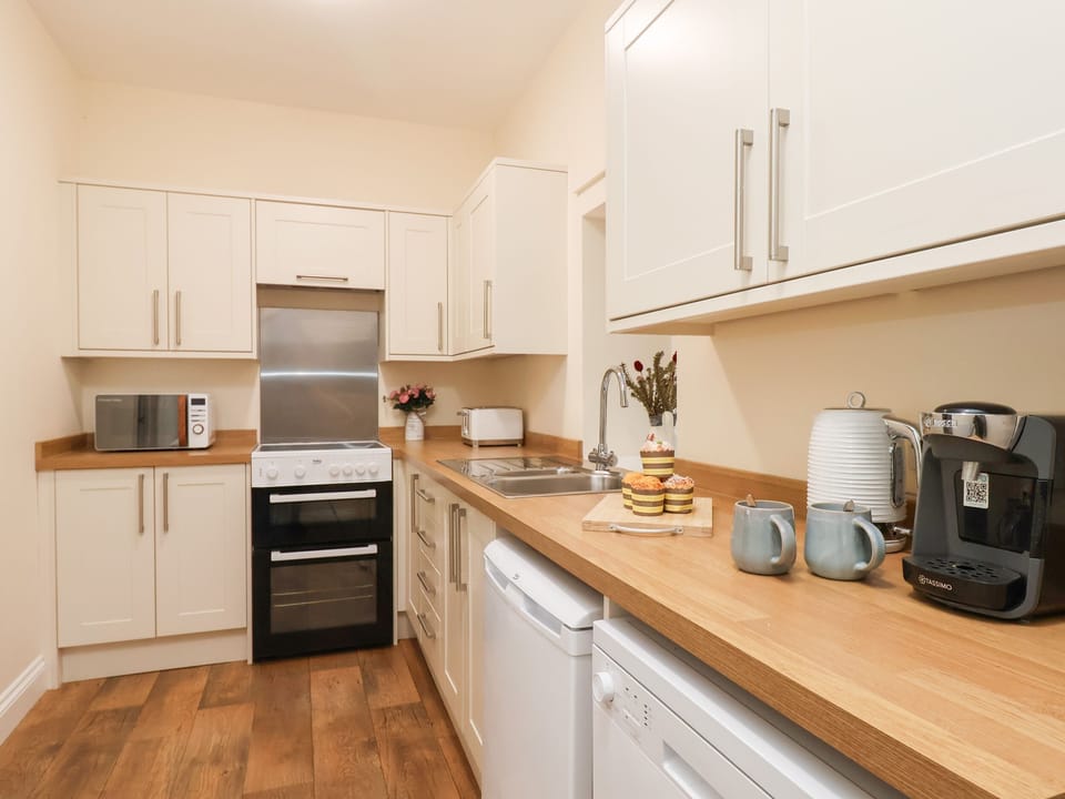 Fridge, dishwasher, electric kettle, toaster